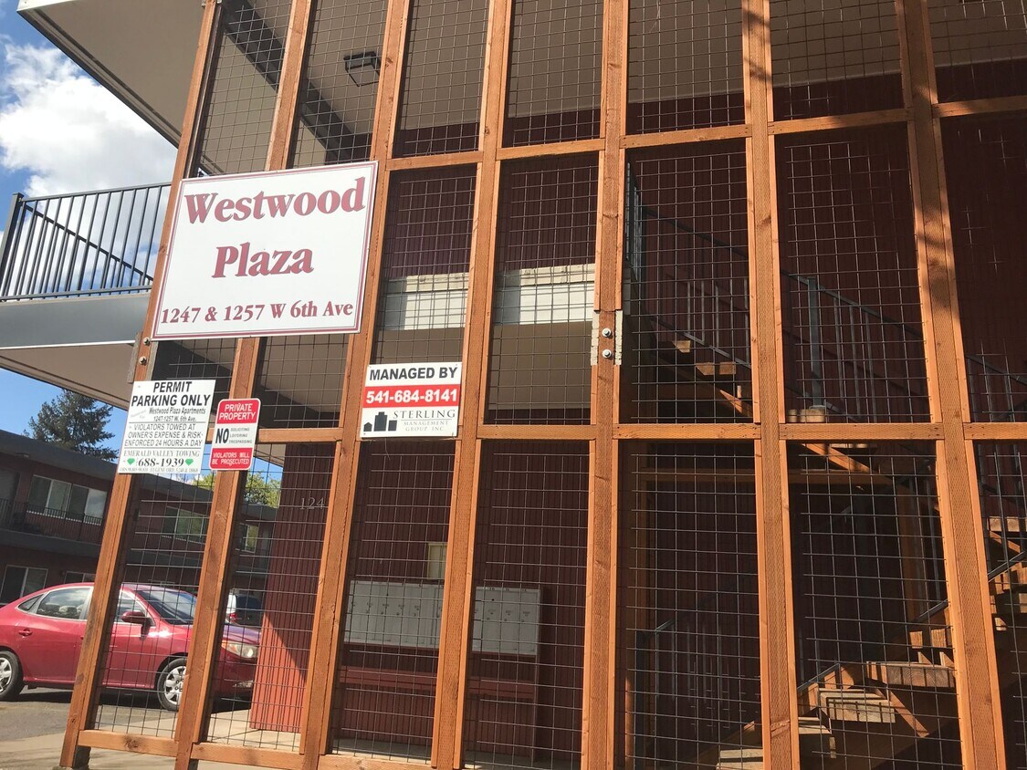 Foto del edificio - (WWA) Westwood - 2 bed / 1 bath Apartment