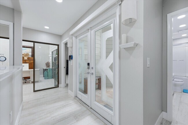 Foto del edificio - 4401 Glebe Farm Rd