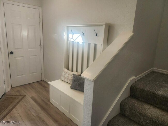 Foto del edificio - 640 Lalique Cir