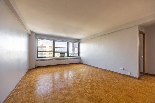 Photo - 4180 North Marine Drive #1009 Apartment