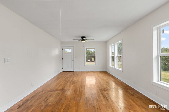 Building Photo - 4804 Pasadena Ave