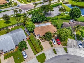Building Photo - 1384 Riverside Cir