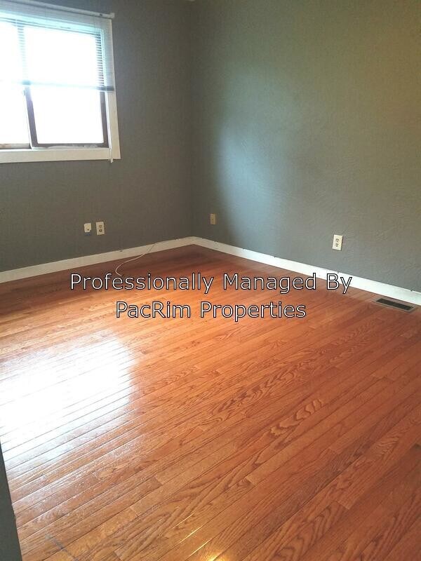 Foto del edificio - 8020 Sabrina St