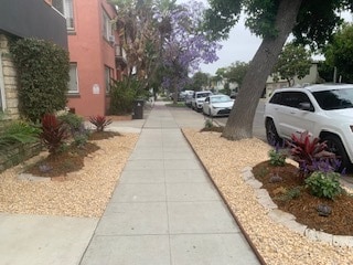 Building Photo - 1334 E 1st St