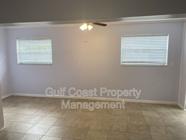 Building Photo - 203 Palmetto Rd W