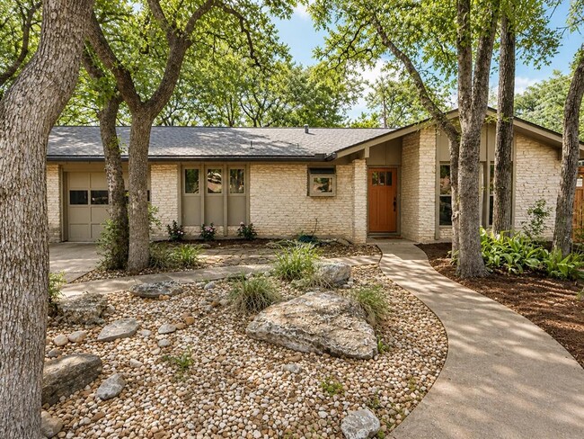 Building Photo - 12904 Trailwood Rd
