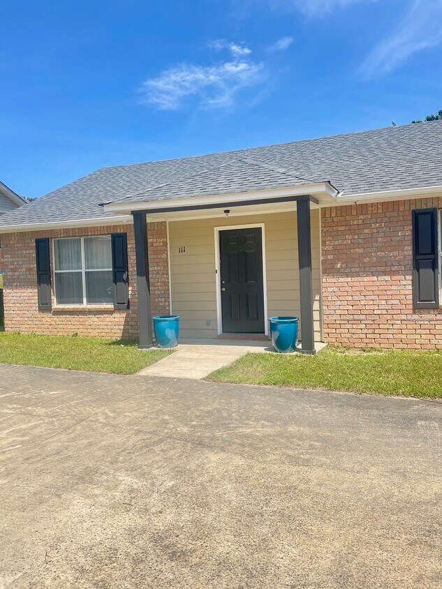 111 Shiloh Dr, Oxford, MS 38655 House Rental in Oxford, MS