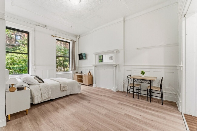 Building Photo - 527 W 162nd St