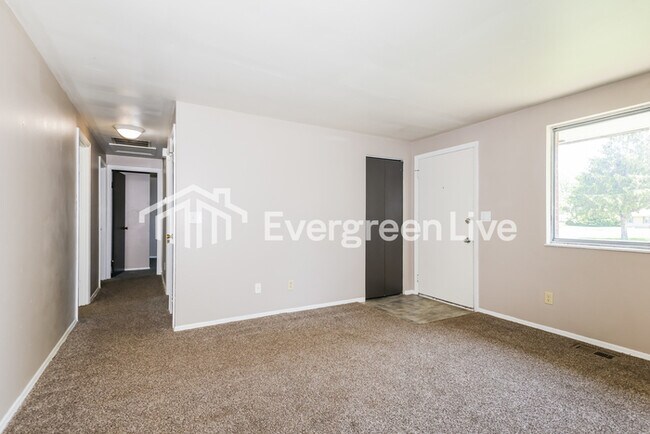 Foto del edificio - 5313 Pollard Way