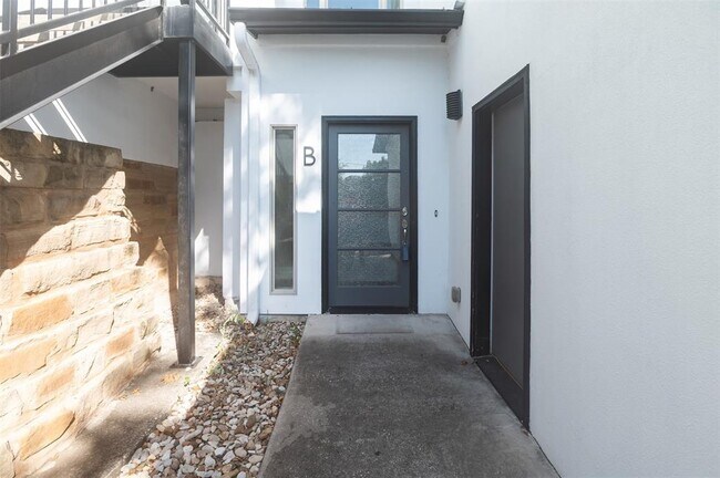 Building Photo - 1514 Betty Jo Dr