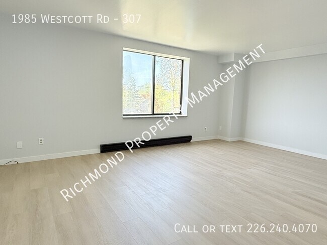 Photo du bâtiment - 1985 Westcott Rd