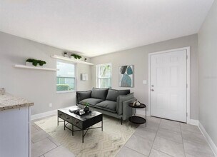 Building Photo - 7246 E Bank Dr