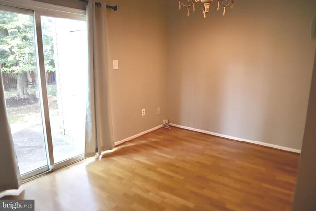 Building Photo - 19 Ohara Ct