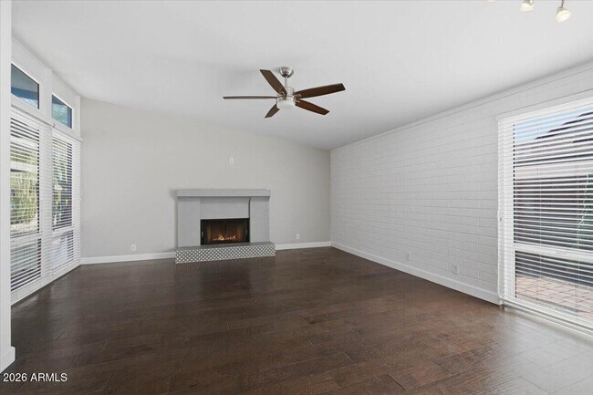 Foto del edificio - 5420 N 82nd St