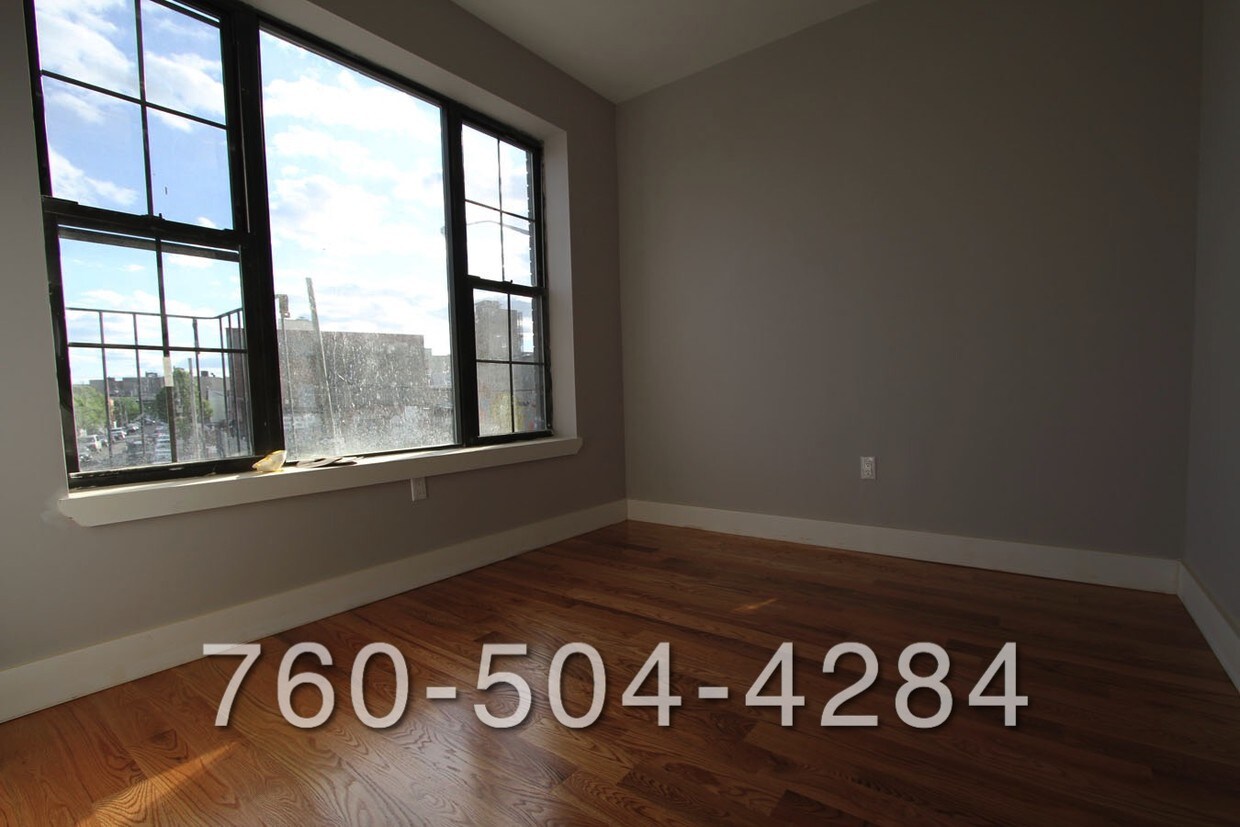 Foto principal - 155 Central Ave