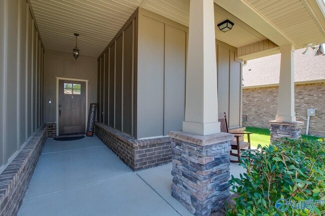 Building Photo - 3023 Peevey Creek Ln