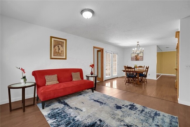 Foto del edificio - 2524 Ivan Hill Terrace