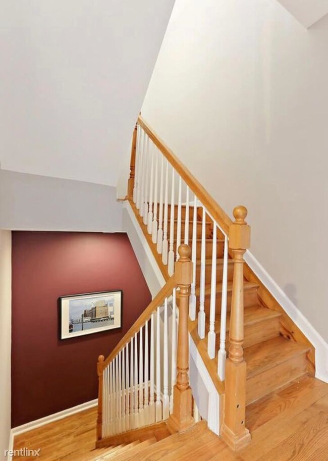 Foto del edificio - 3 br, 3.5 bath Townhome - 2529 Madison Avenue