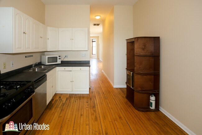 Foto del edificio - 1745 W North Ave