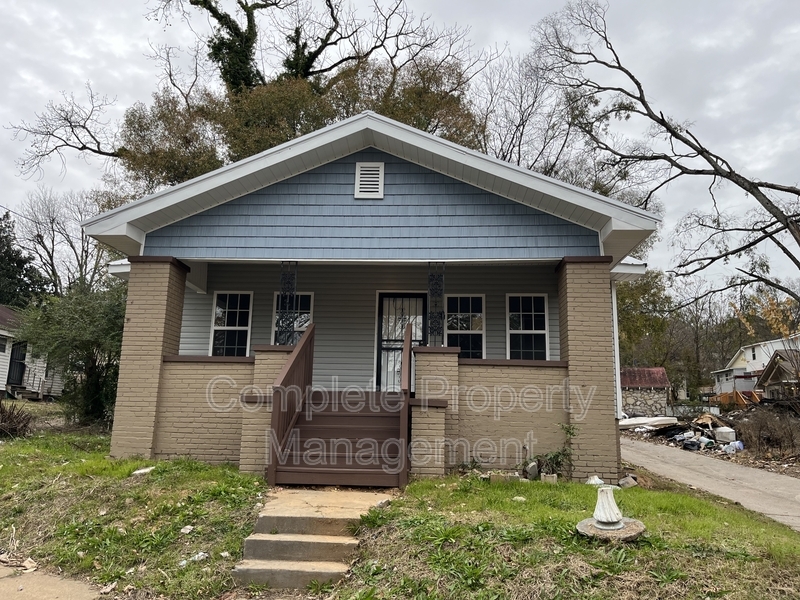 Primary Photo - 2129 Pike Rd
