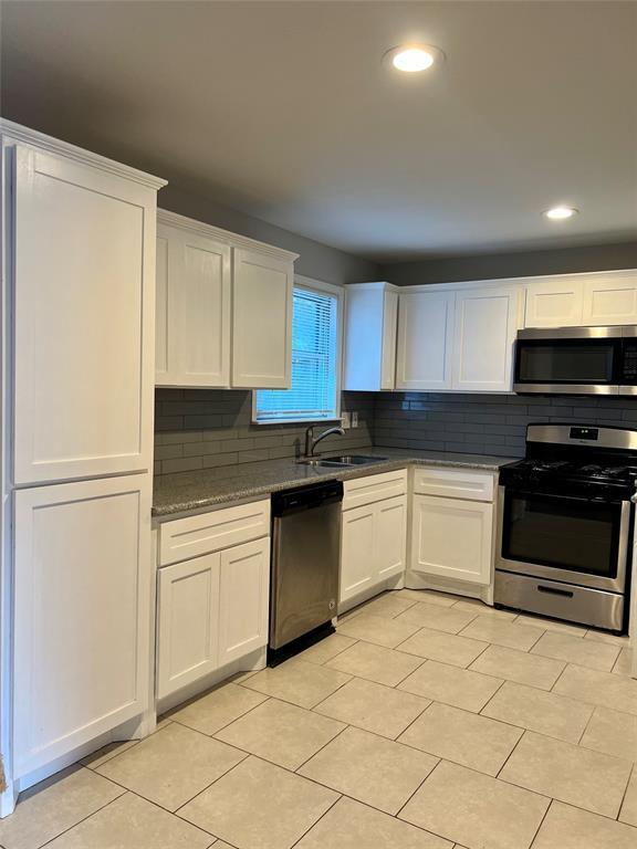 Building Photo - 3302 Dartmouth Dr