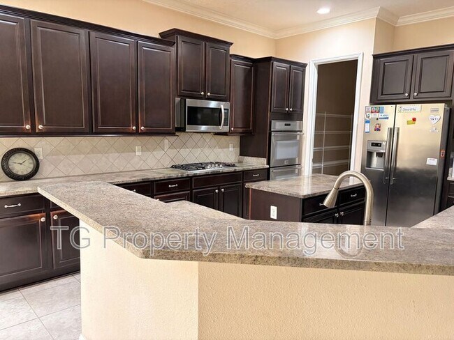 Foto del edificio - 305 Medio Dr