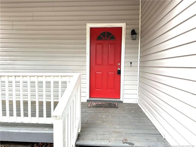 Building Photo - 304 Rangoon Ct