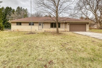 Building Photo - 4465 N 144th St