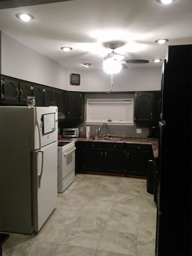 Foto del edificio - 7 Lee Park Ave