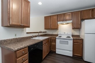 Building Photo - 1807 Fox Hollow Dr