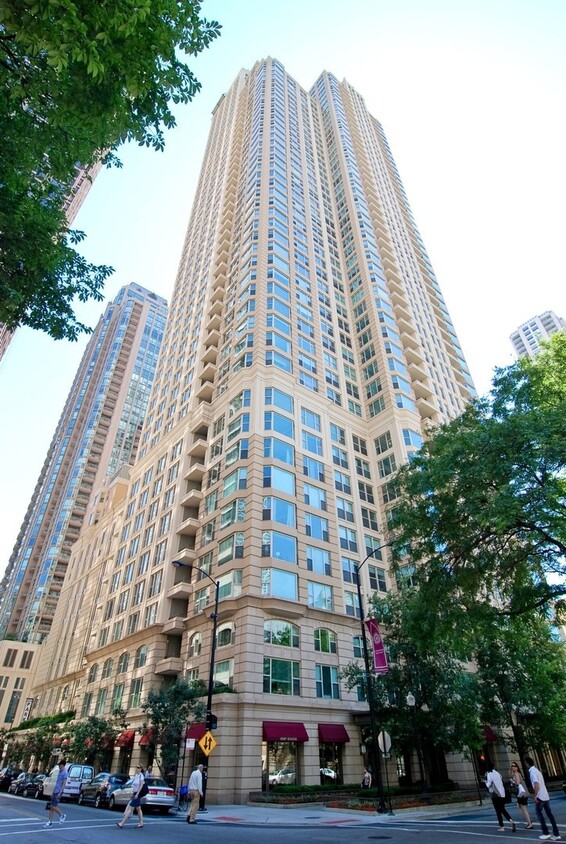 Primary Photo - 25 E Superior St