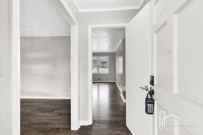 Photo - 3925 Chicamauga Dr House