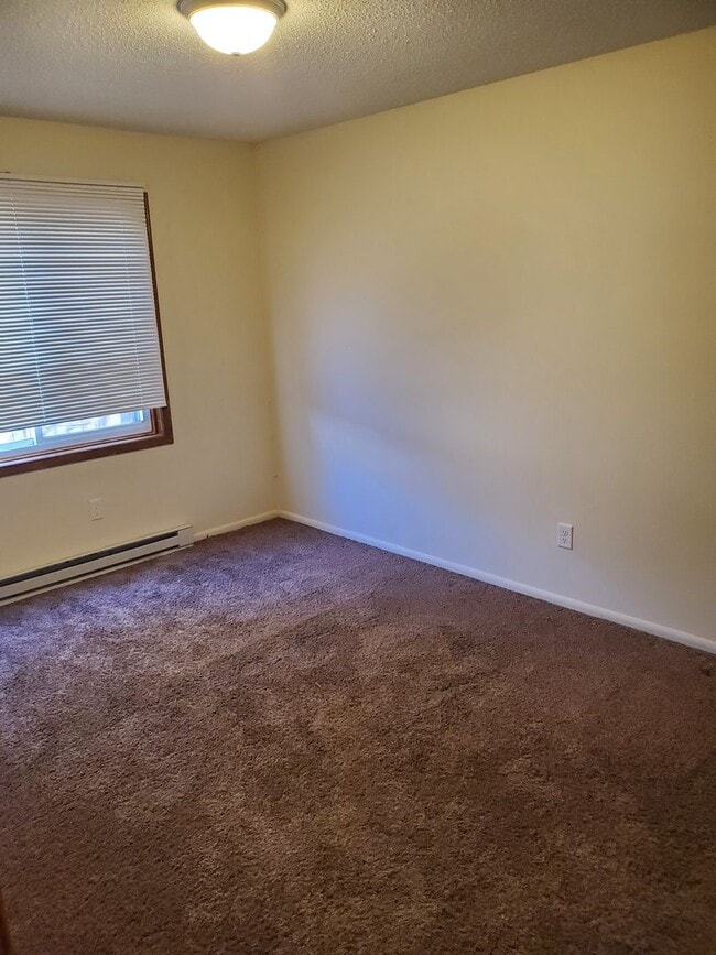 Interior Photo - MORT- 410 SE 4th St.