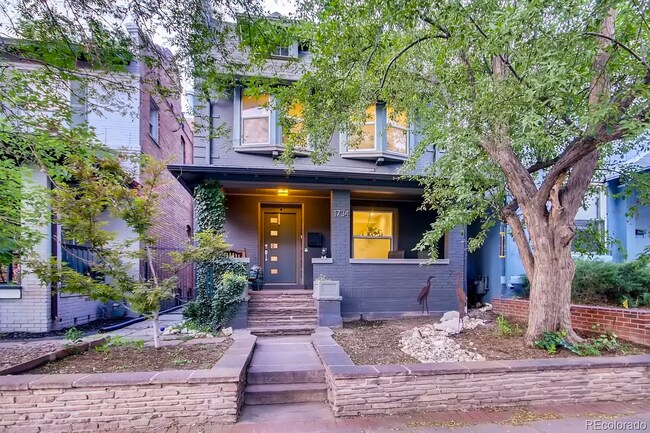 Foto del edificio - Remodeled Victorian Home in Cap Hill