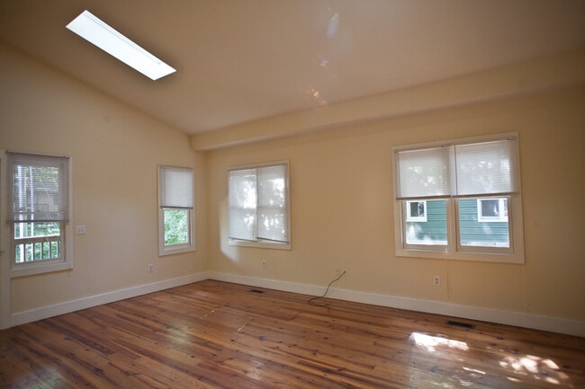 Foto del edificio - Spacious house close to UNC and Carrboro