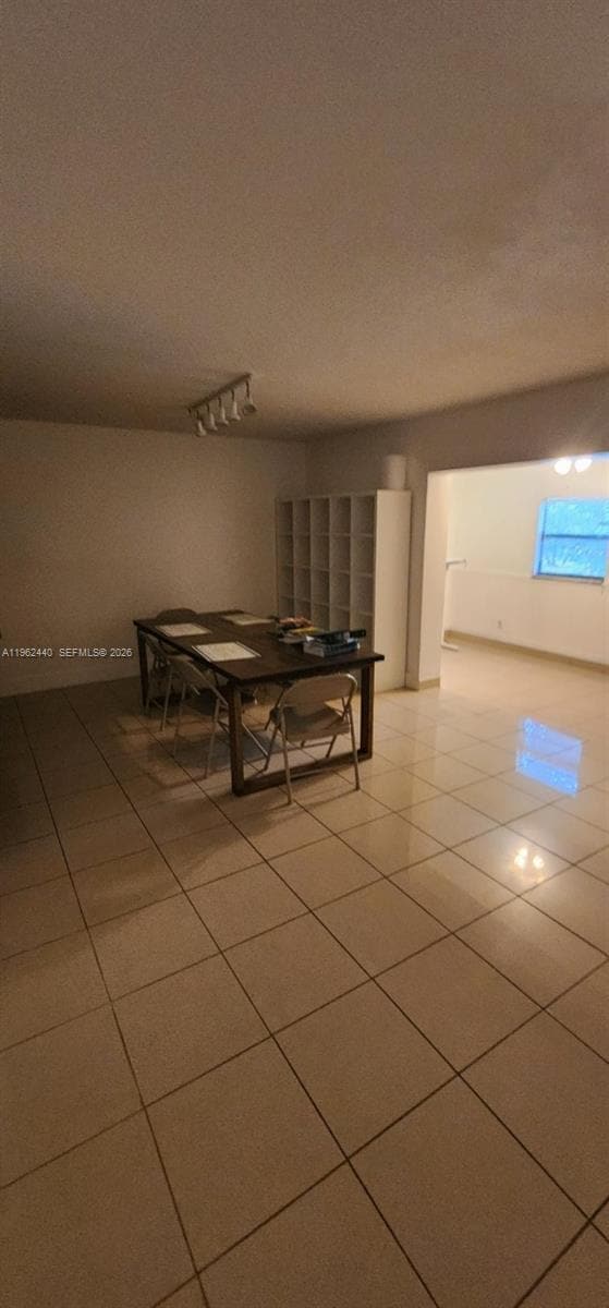 Foto del edificio - 23 N Valencia Dr