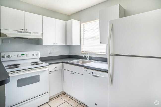 Interior Photo - Parson's Green Courtyard Apartments