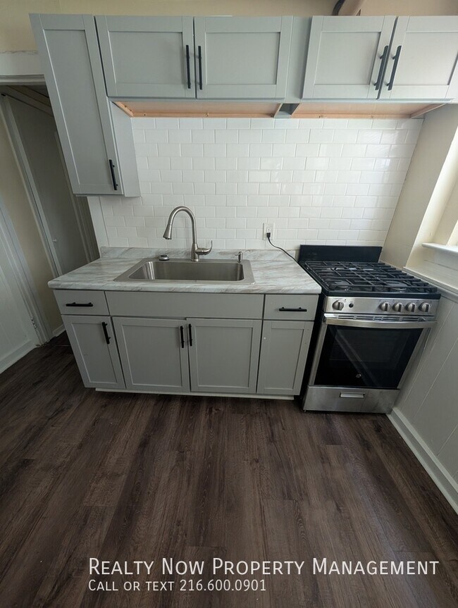 Foto del edificio - 2453 Overlook Rd