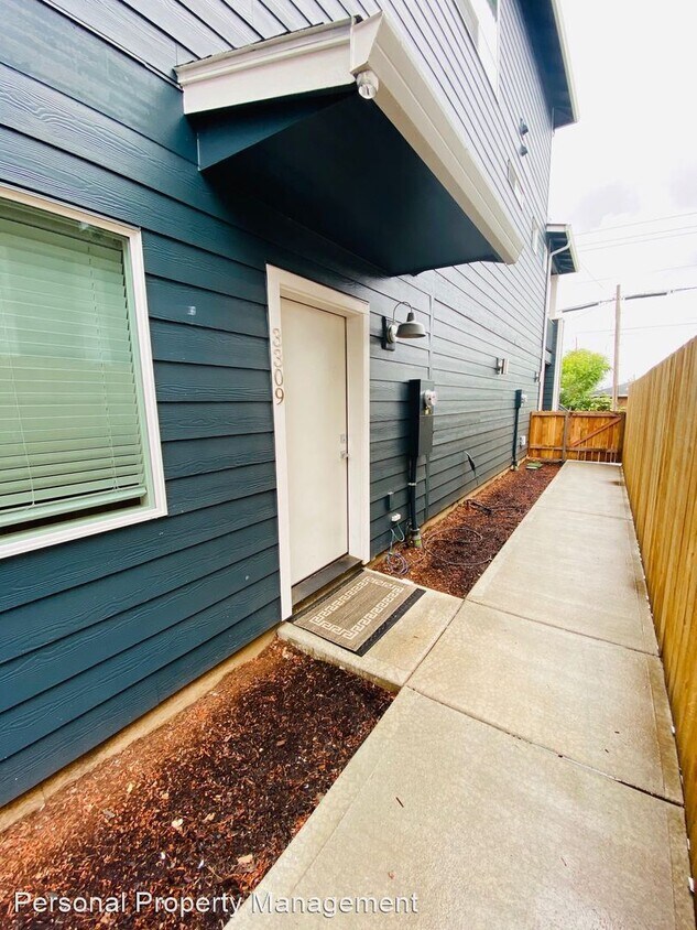 Primary Photo - 1 br, 1 bath House - 3309 Kauffman Ave.