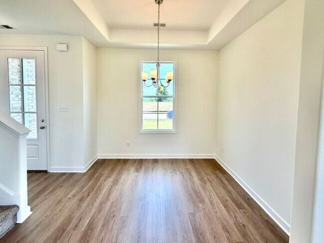 Foto del edificio - Now Leasing a Brand New 4-Bedroom 2.5 Bath Home In Somerville