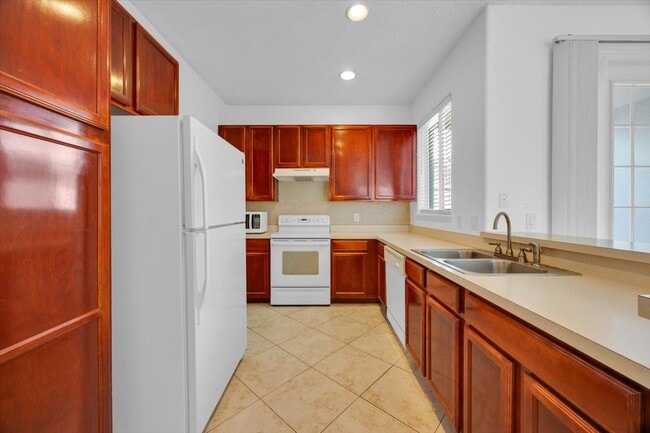 Building Photo - 2051 Island Brook Ln