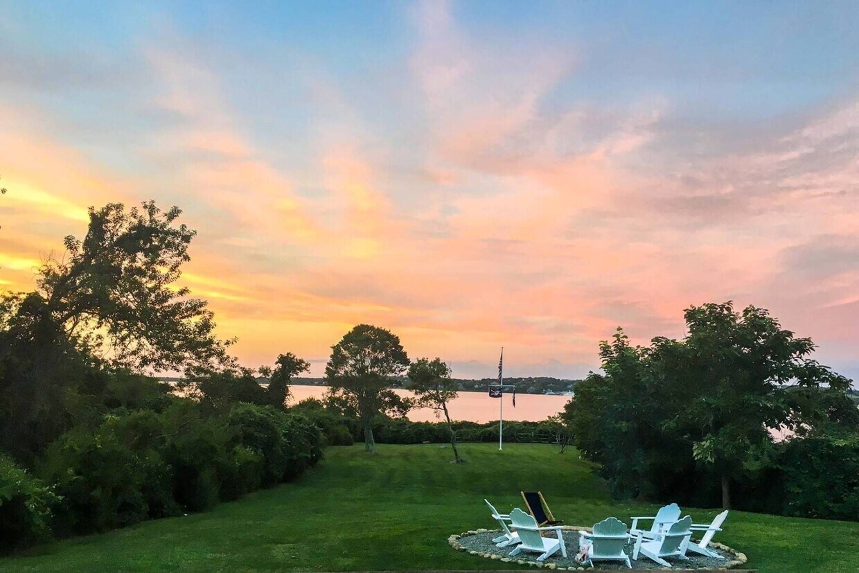 100 Old West Lake Dr, Montauk, NY 11954 House Rental in Montauk, NY