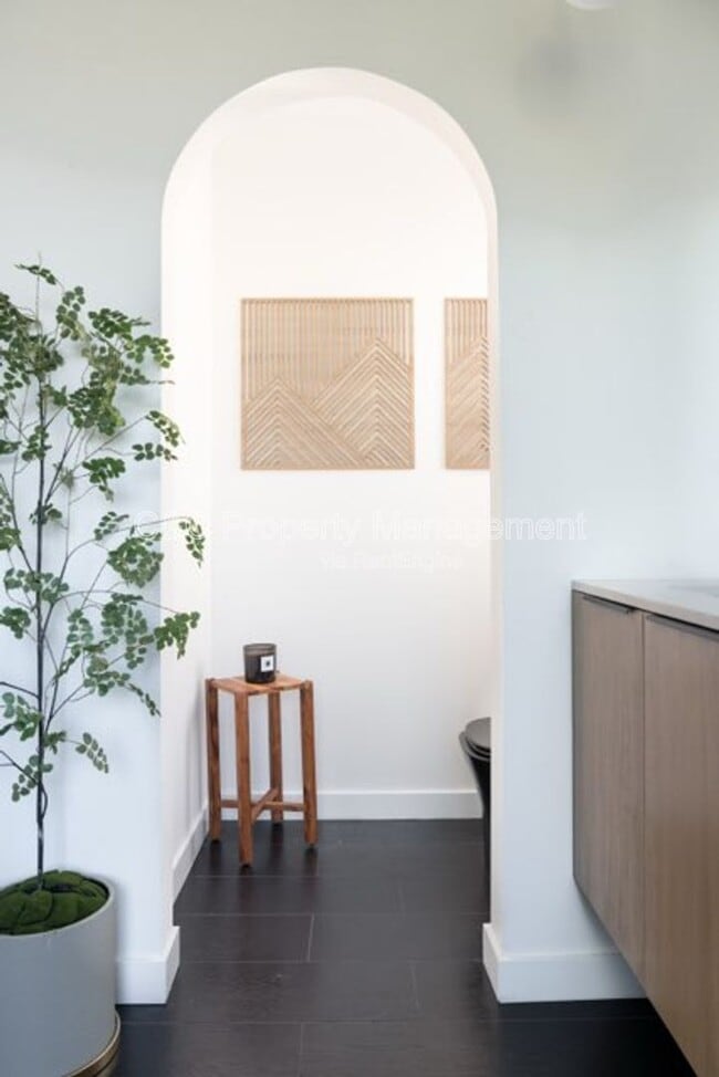 Foto del edificio - 5234 Chariton Ave