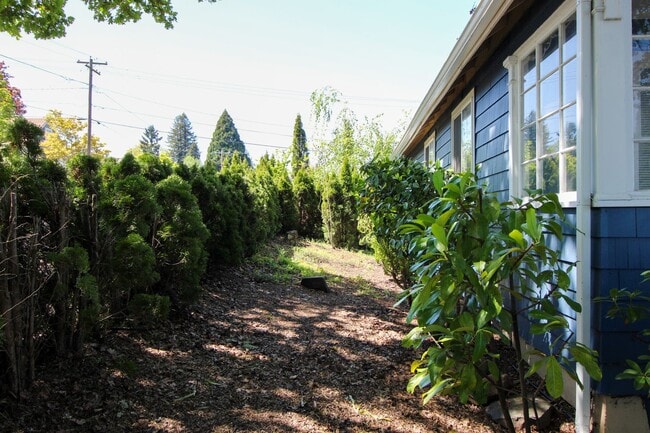 Foto del edificio - 2161 Winter St SE