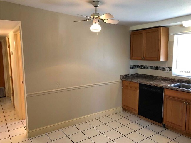 Building Photo - 2637 Trinity Cir NW