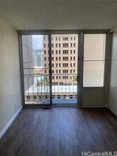 Building Photo - 1617 Kapiolani Blvd