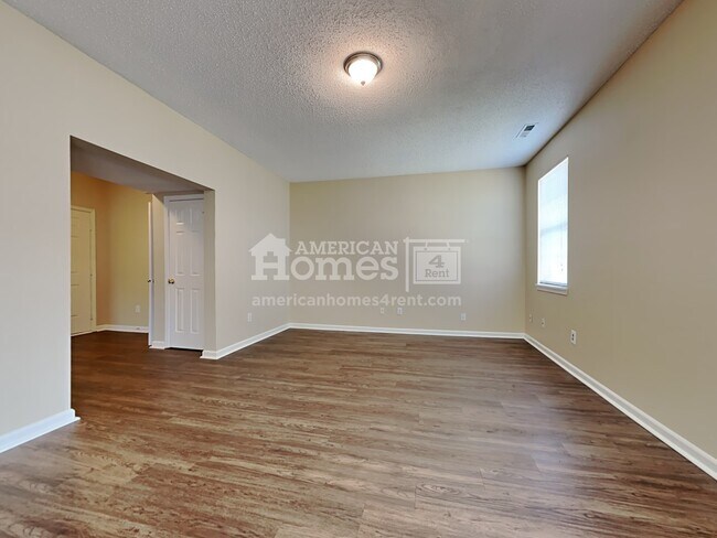 Building Photo - 561 Shining Star Lane