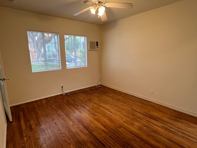 Sala de estar - 519 S 7th St
