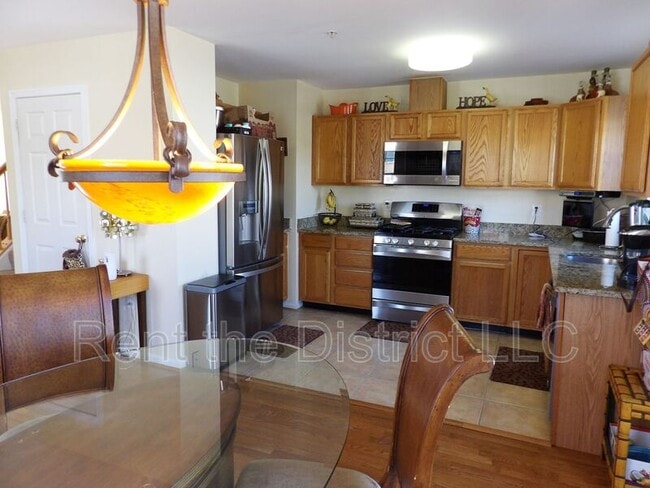 Building Photo - 1026 Wahler Pl SE