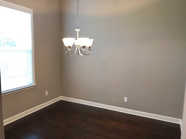 Building Photo - CourtlyCircleWest8565